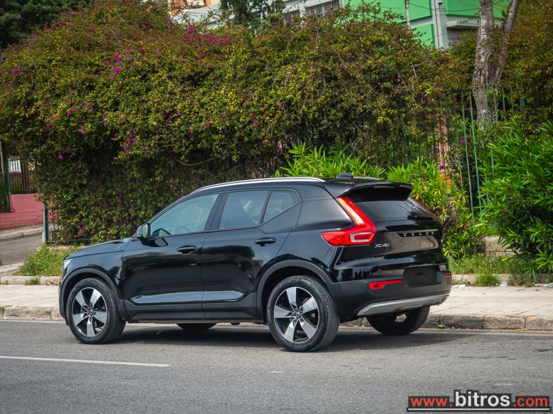 VOLVO XC 40 - 4X4 T4 190HP MOMENTUM AUTO 4WD -GR 2019 - 26.000 EUR