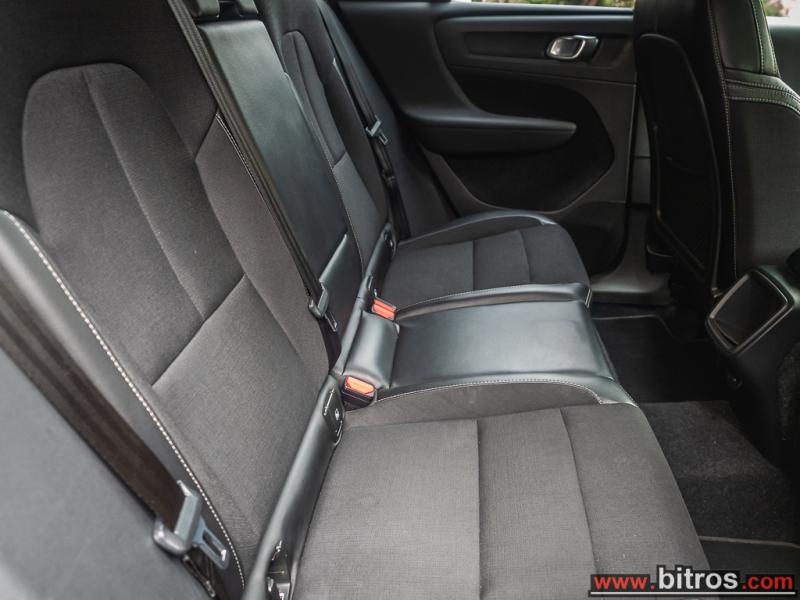 VOLVO XC 40 - 4X4 T4 190HP MOMENTUM AUTO 4WD -GR 2019 - 26.000 EUR