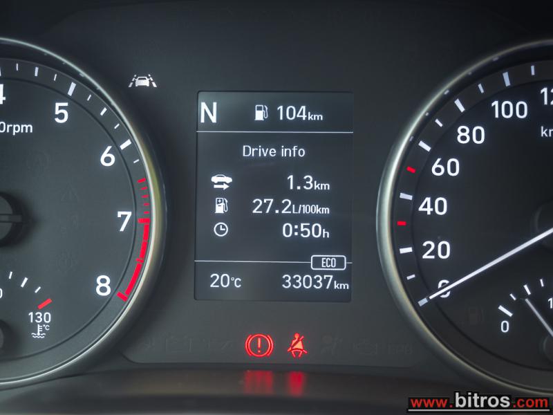 HYUNDAI i30 - 1.0 T-GDI 120HP M.HYBRID PREMIUM-GR! 2022 - 16.800 EUR